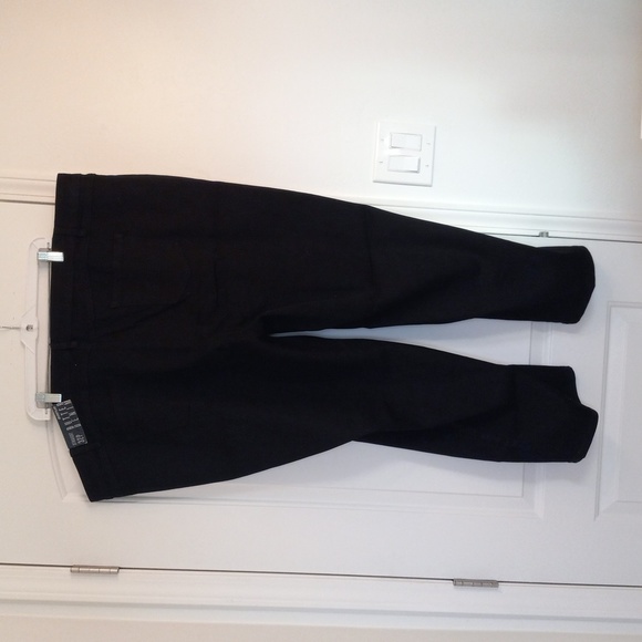 Women's Pants - Picture 2 of 10